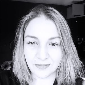 Meet your Posher, Enna